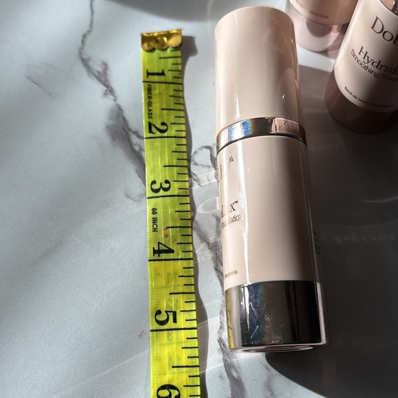 New Doll 10 Medium Hidralux Foundation make up 1 fl oz - Picture 11 of 12